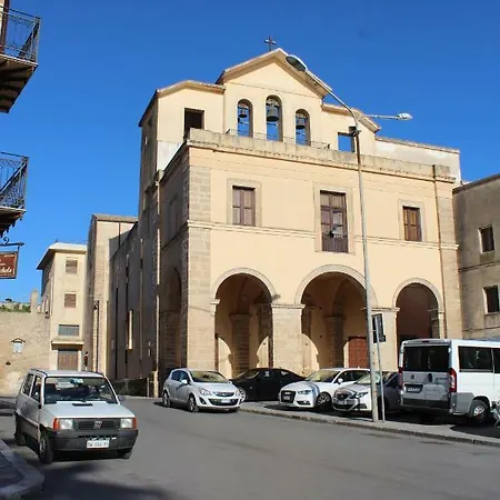 Holiday home Antico Granaio